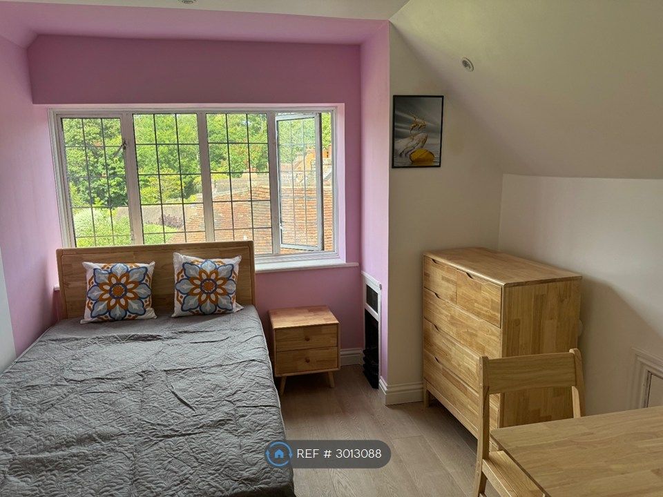 Property photo 1 of 3