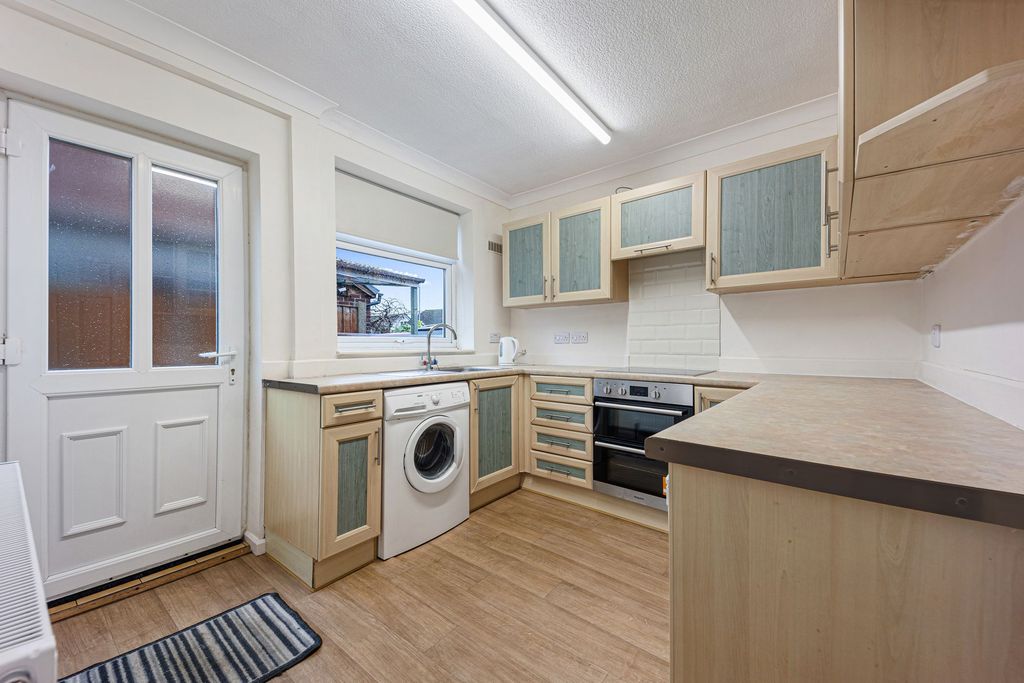 Property photo 3 of 14