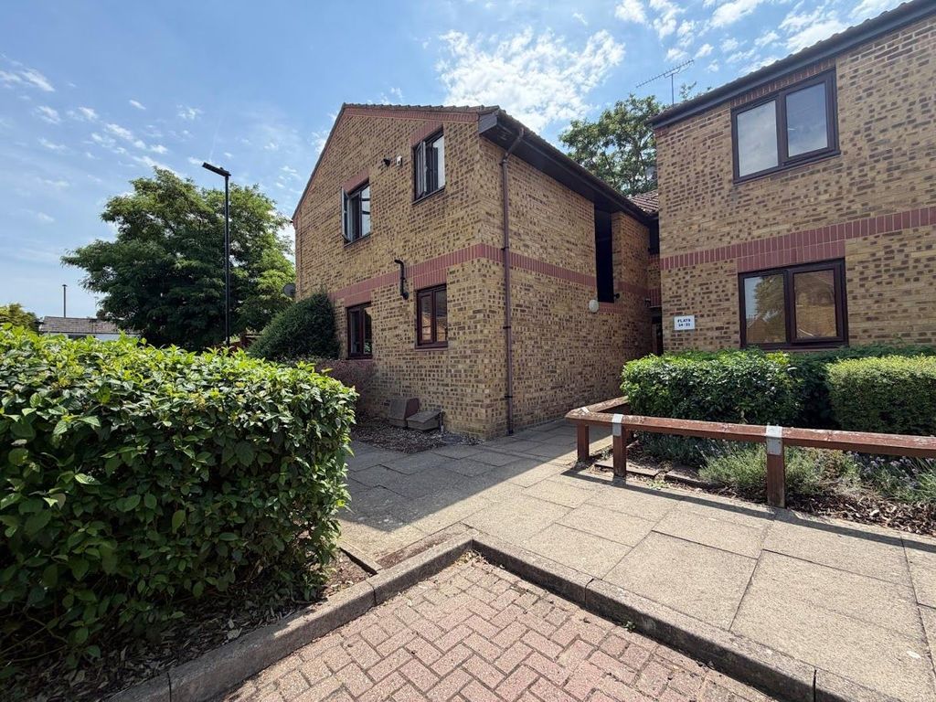 Property photo 1 of 6