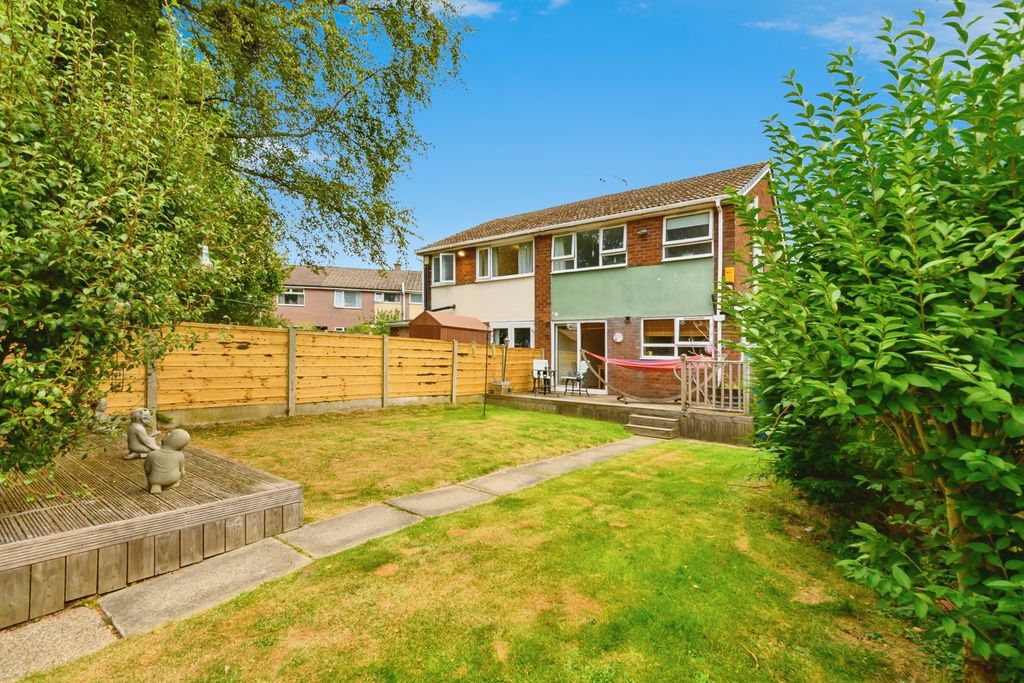 Property photo 2 of 17 Photo