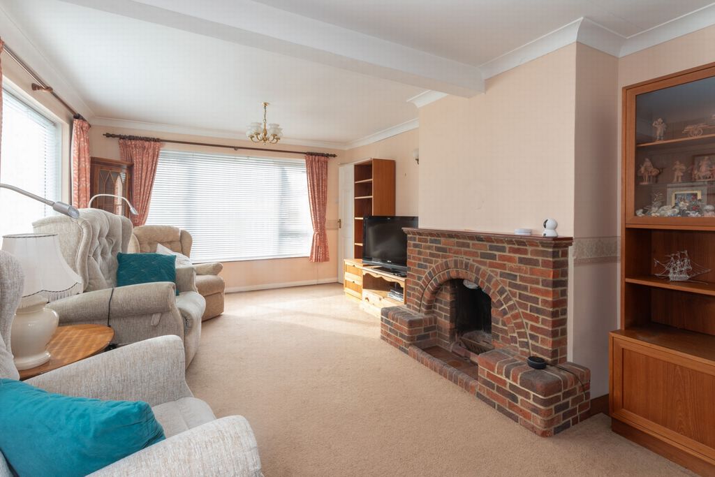 Property photo 3 of 22 Sitting Room