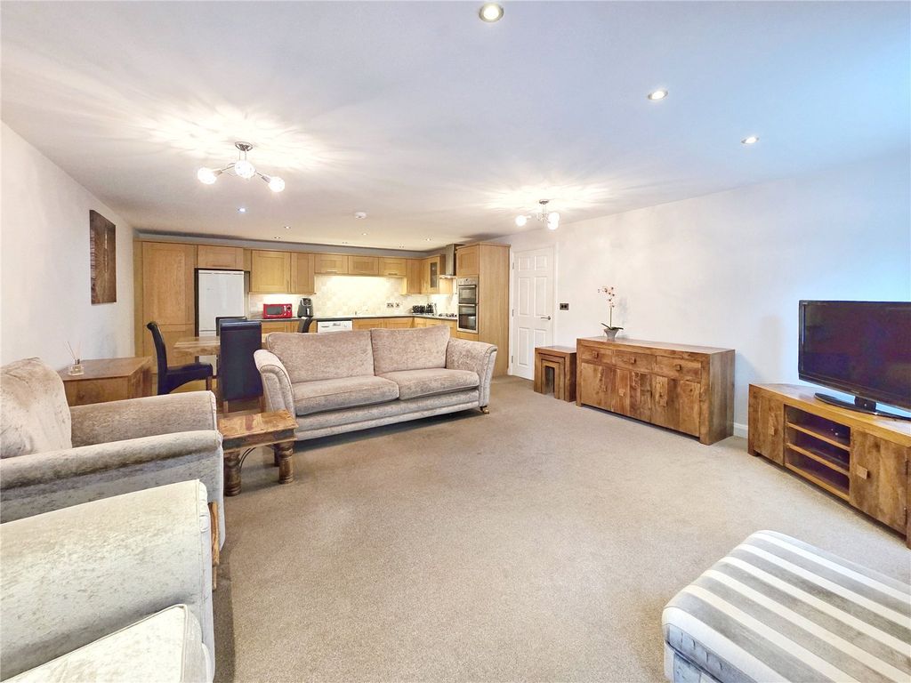 Property photo 3 of 17 Open Plan Living