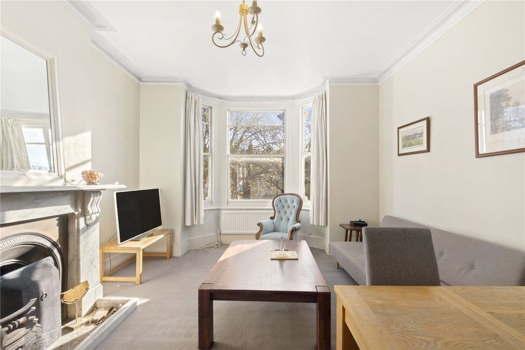 Property photo 3 of 16 Picture No. 04