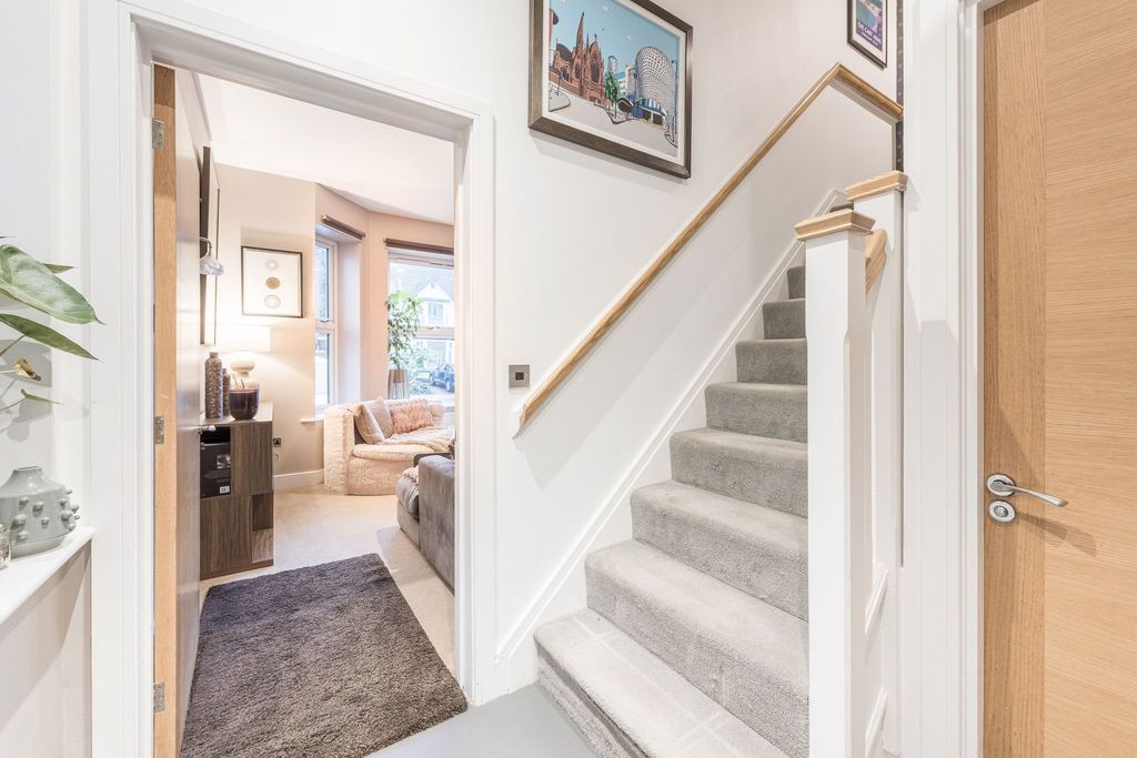 Property photo 3 of 56