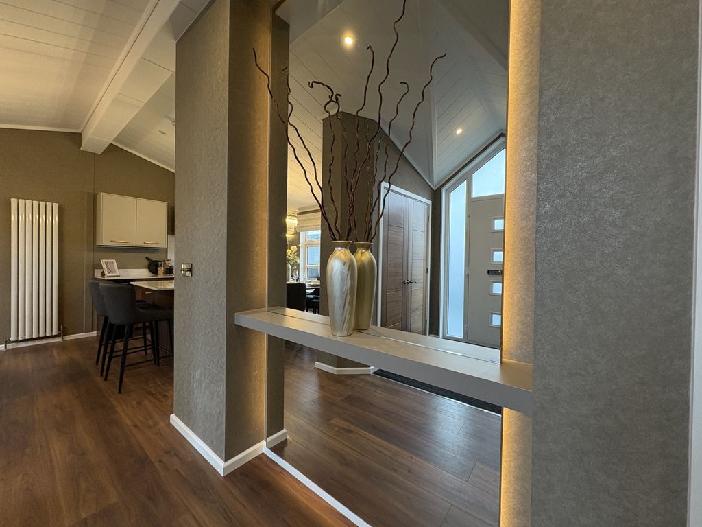 Property photo 1 of 14 1