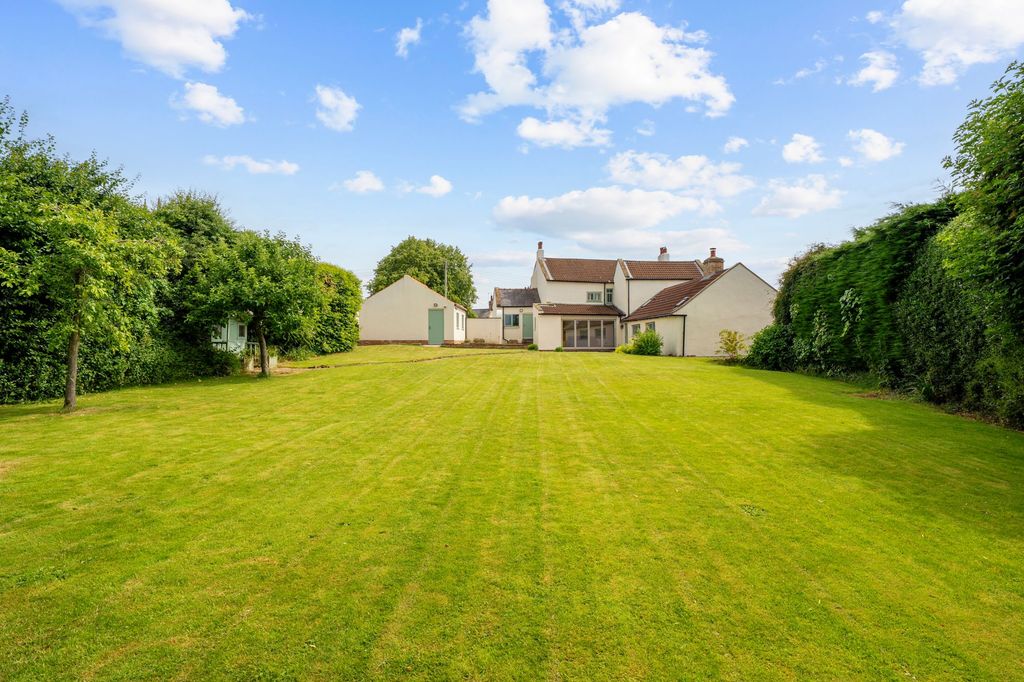 Property photo 3 of 50