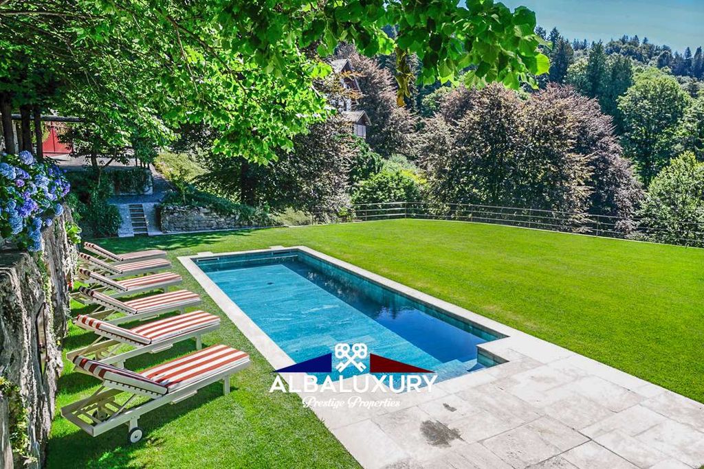 Property photo 3 of 42