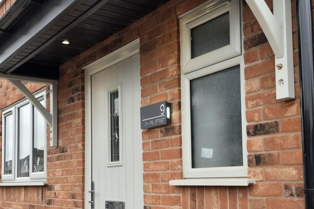 Property photo 2 of 20 Fd19c38A-Ab2F-4261-A01E-Aba10Aeb26E8.Jpeg