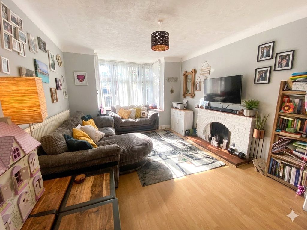 Property photo 2 of 20 Picture No. 17