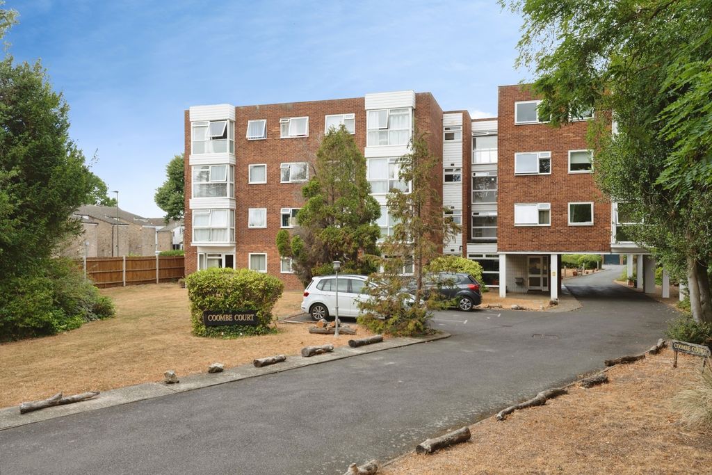 Property photo 1 of 15 External