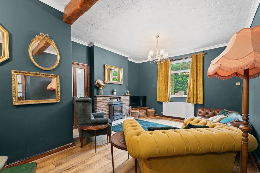 Property photo 3 of 31