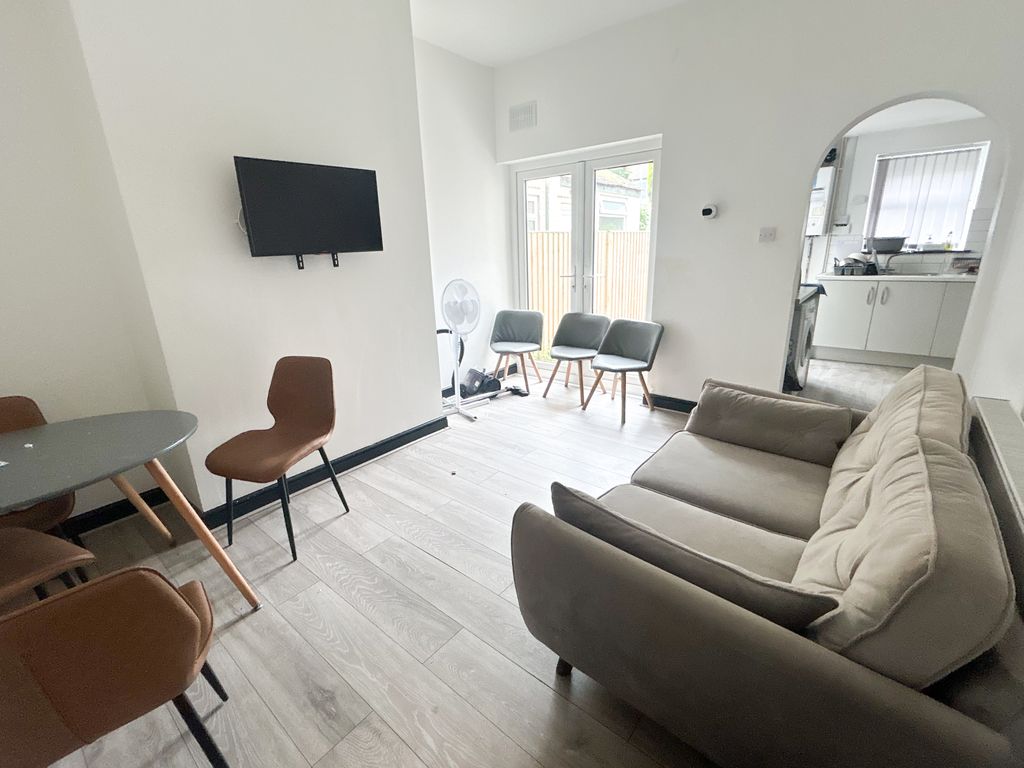Property photo 2 of 10 Img_7167