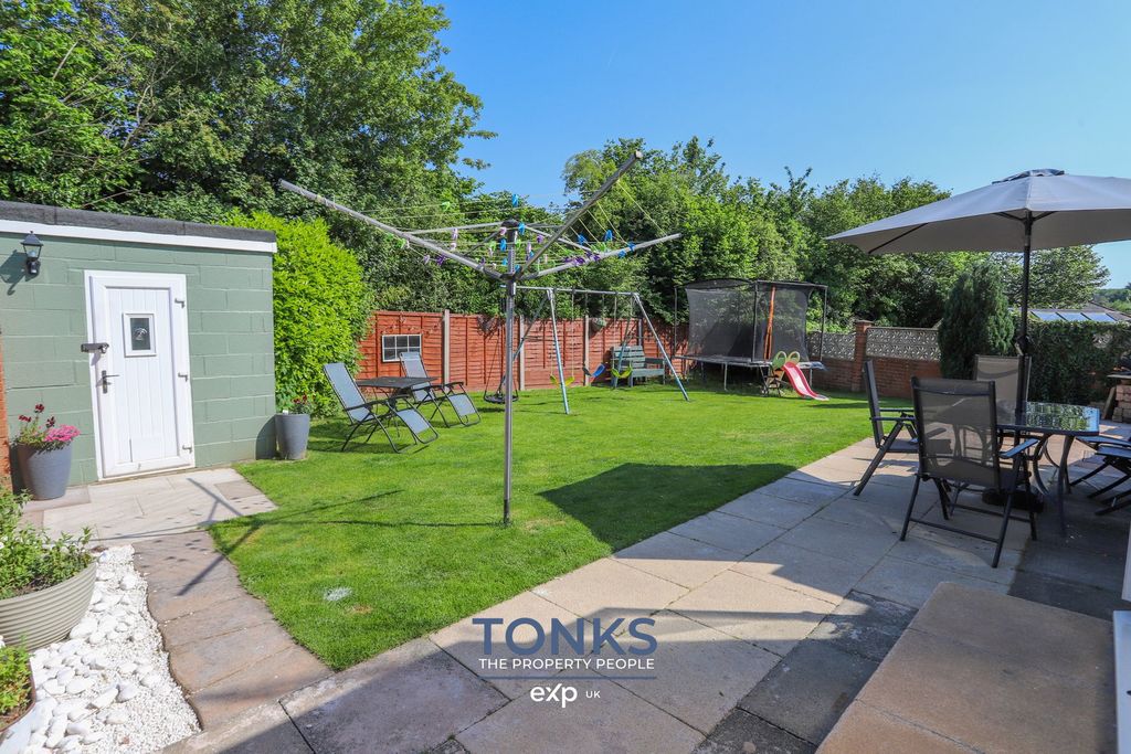 Property photo 3 of 26