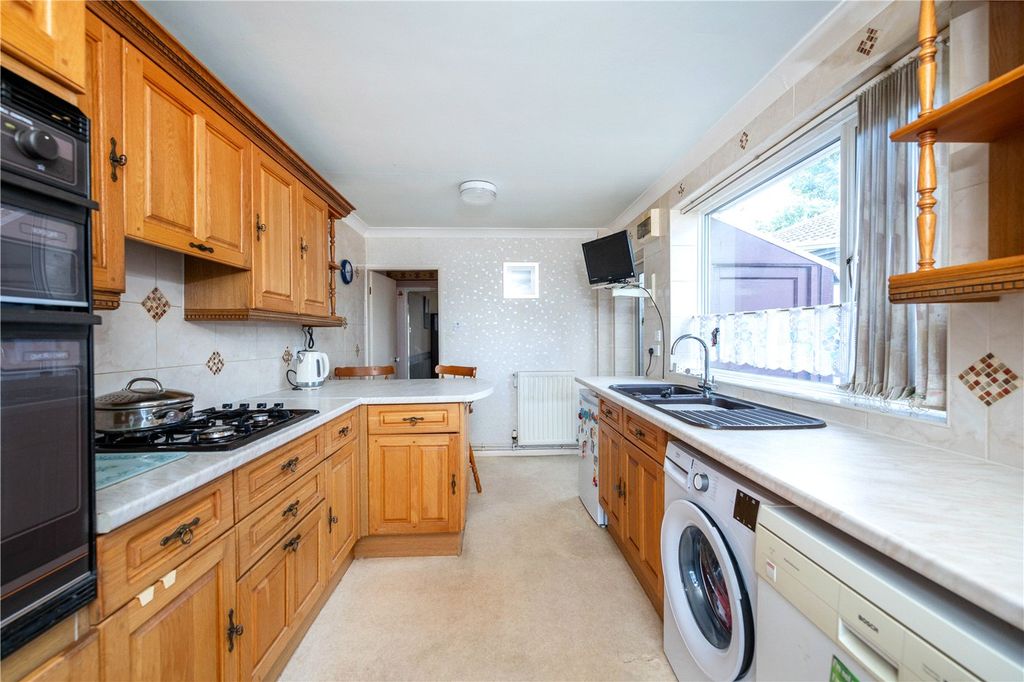Property photo 3 of 14 Picture No. 09