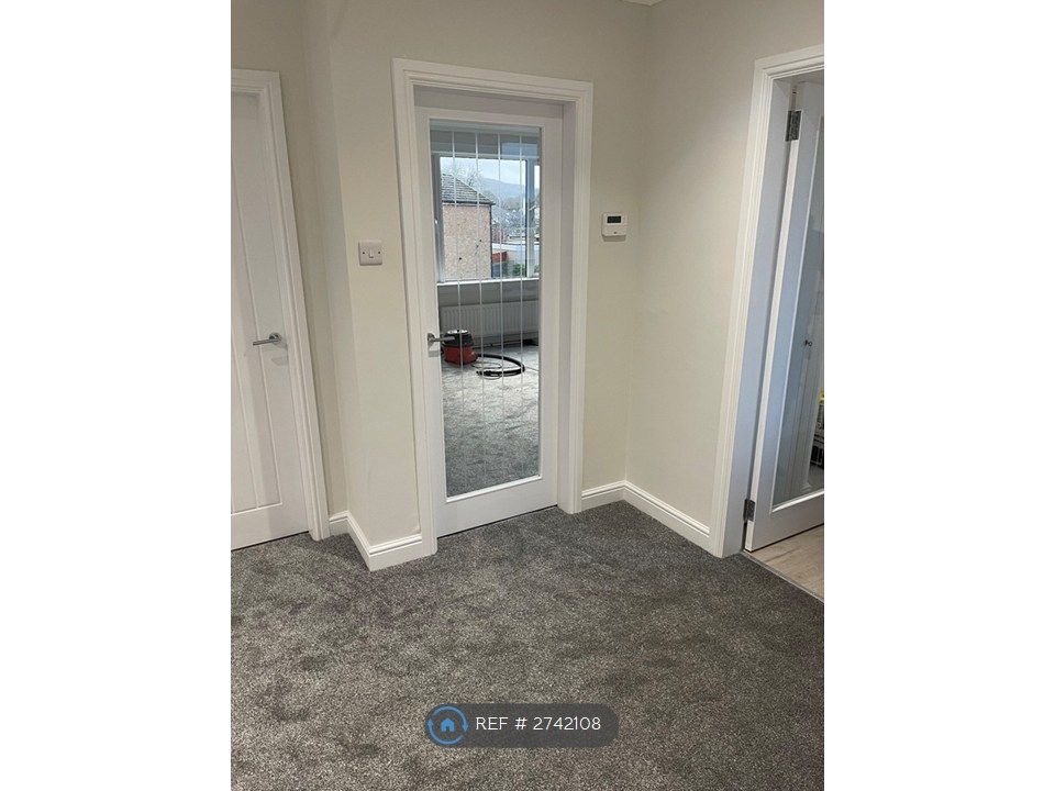 Property photo 3 of 25