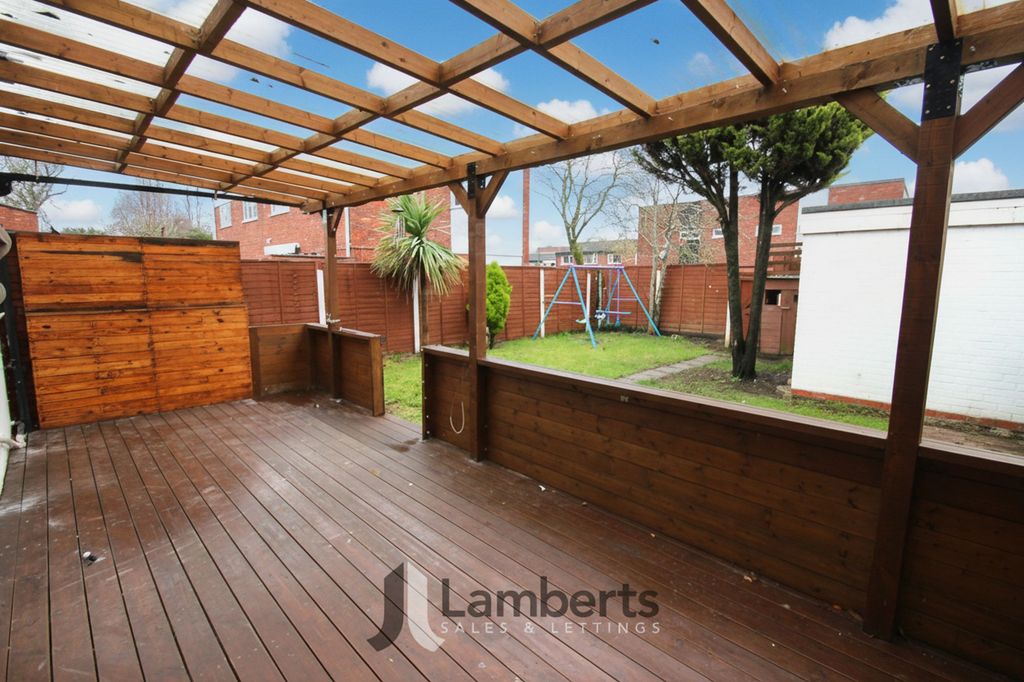 Property photo 3 of 19