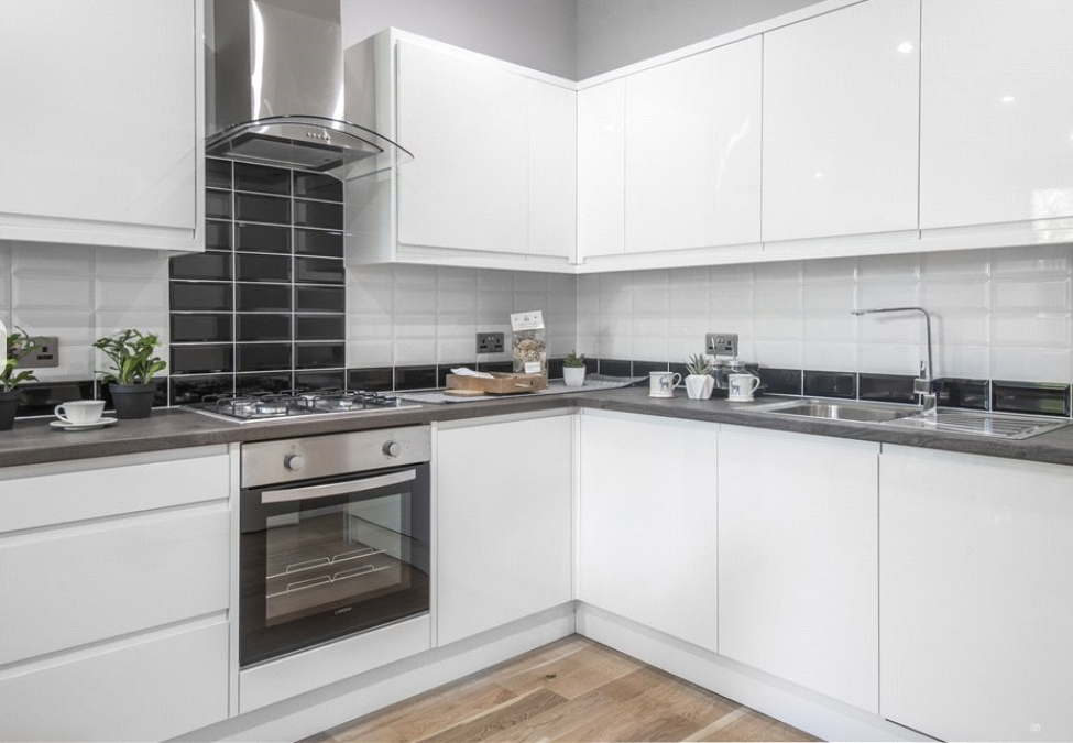 Property photo 1 of 6 Fleet House Kitchen