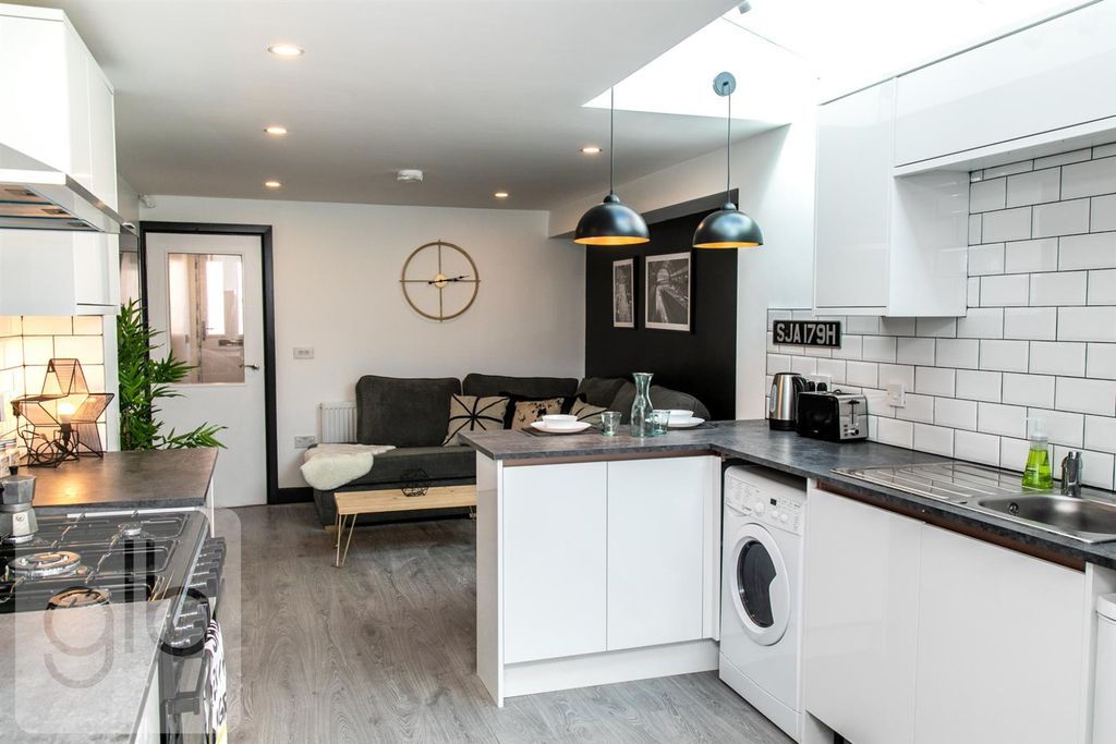 Property photo 1 of 19 2.Png