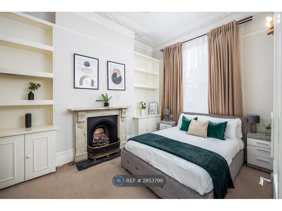 Property photo 3 of 7 Bedroom 2