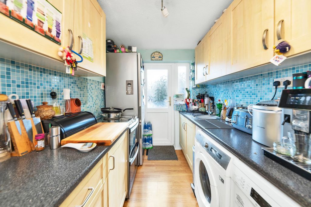 Property photo 3 of 17