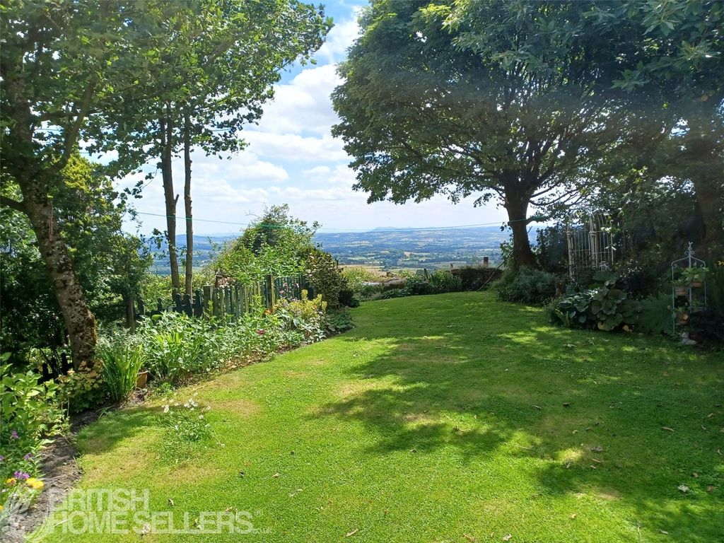 Property photo 3 of 24 Picture No. 30