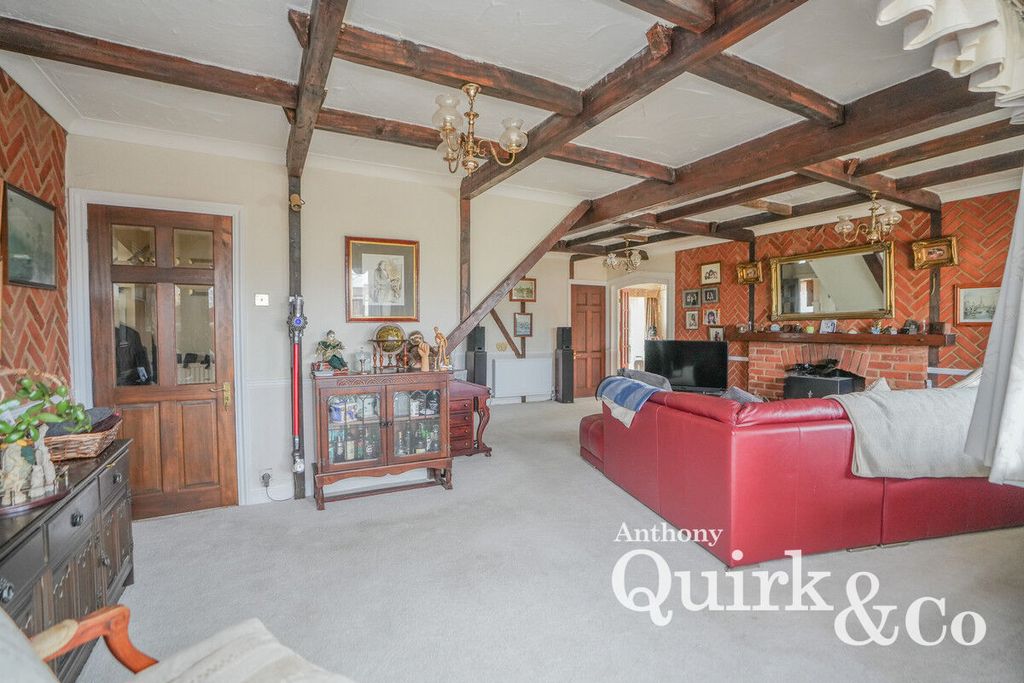 Property photo 2 of 24