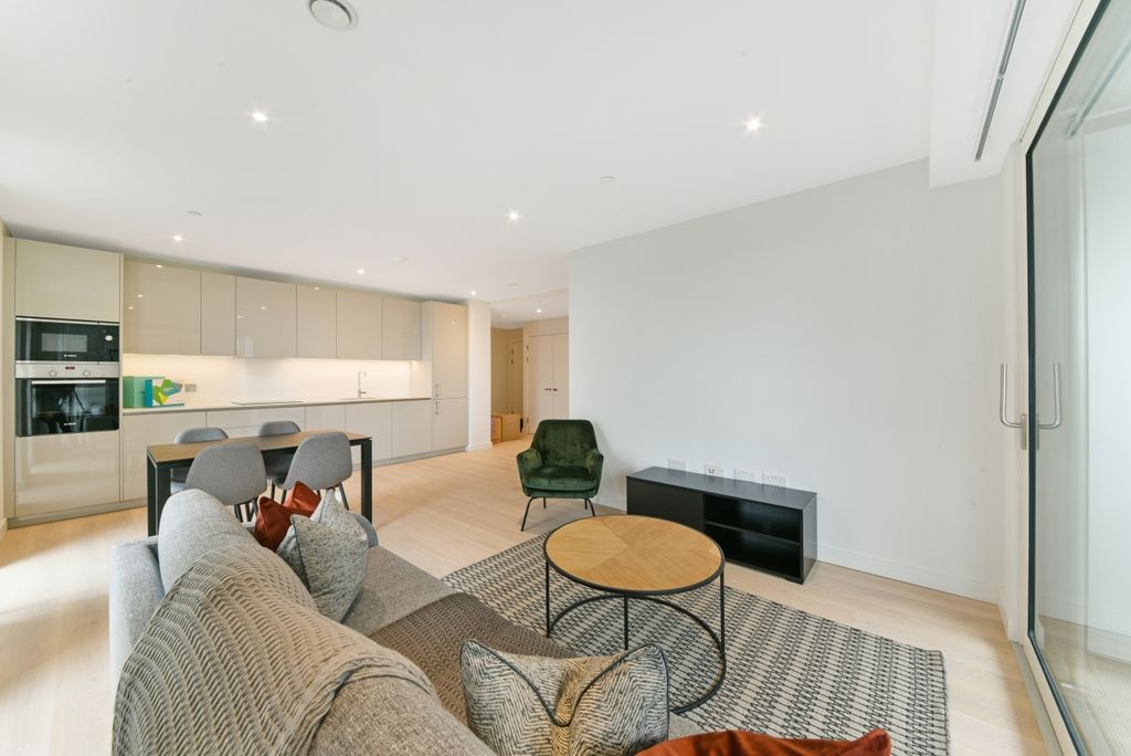 Property photo 1 of 9 Kitchen