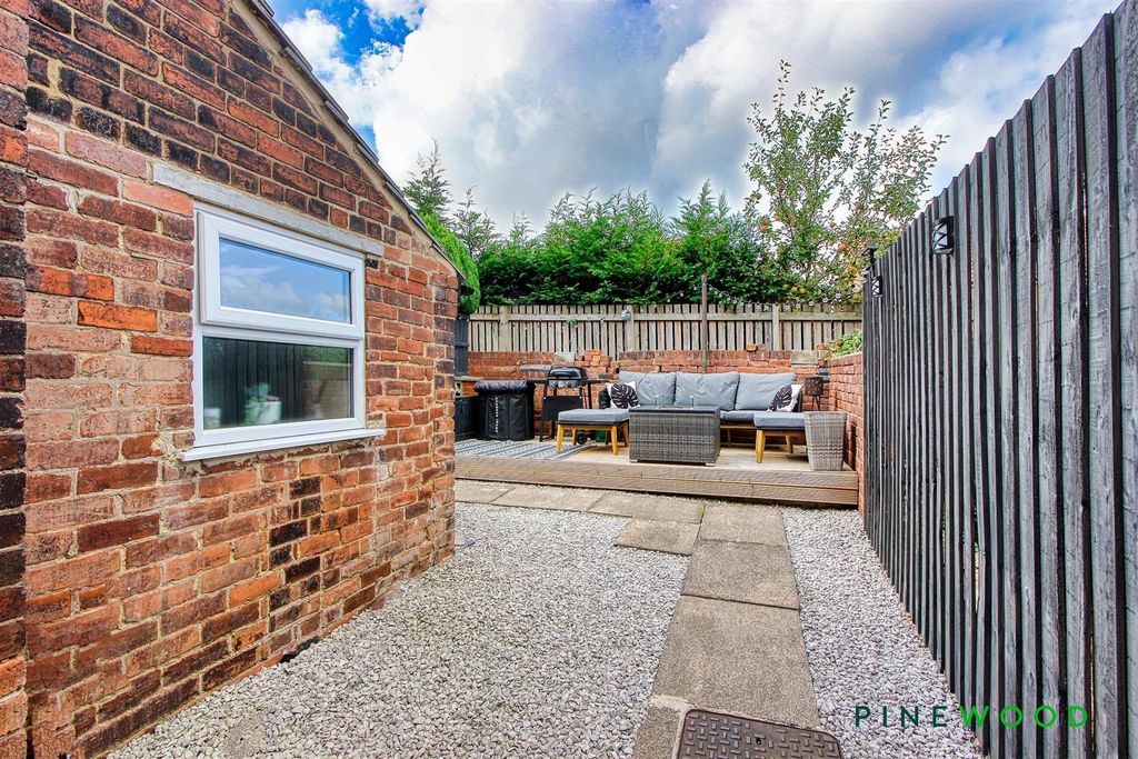 Property photo 2 of 23 Rear Garden