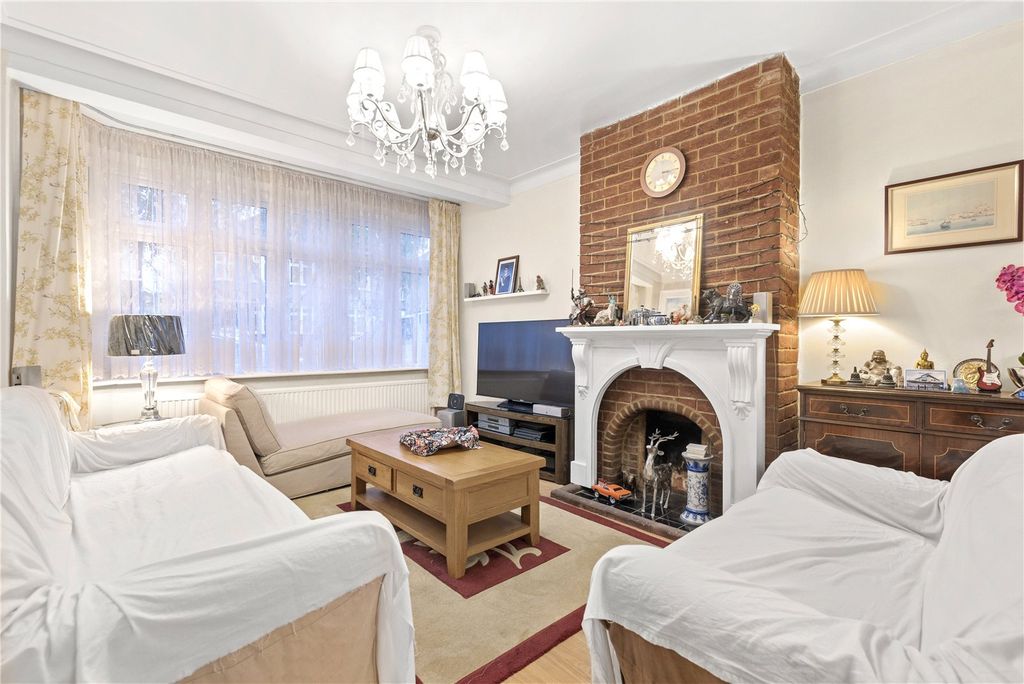 Property photo 3 of 17 Picture No. 09