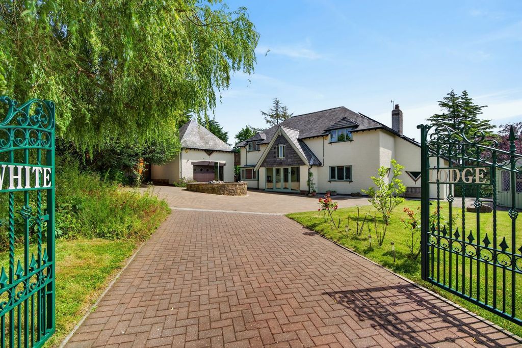 Property photo 1 of 48