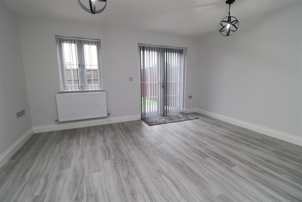 Property photo 2 of 13 Img_0080.Jpg