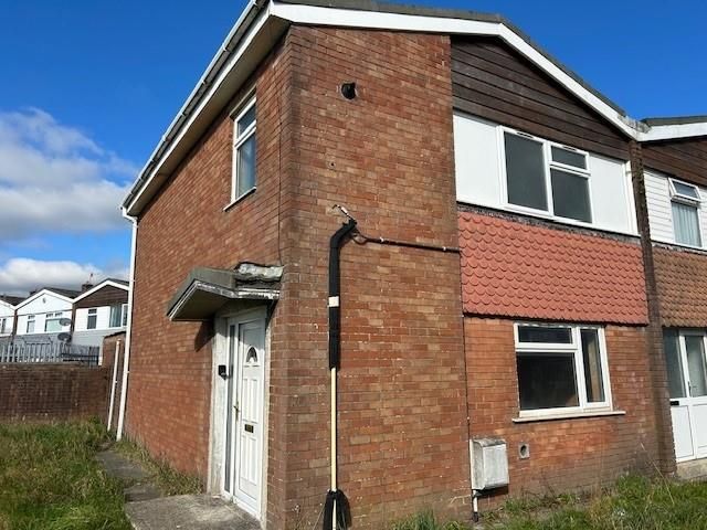 Property photo 1 of 10 Front