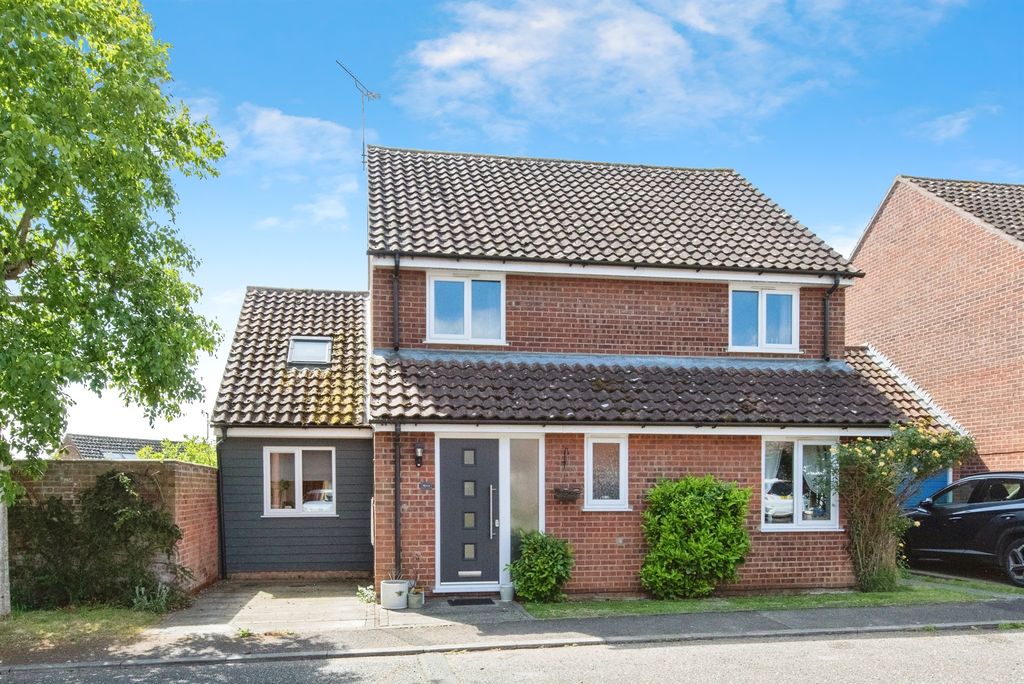 Property photo 1 of 17