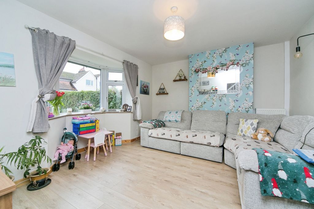 Property photo 2 of 15 Pbox-Img.Jpg