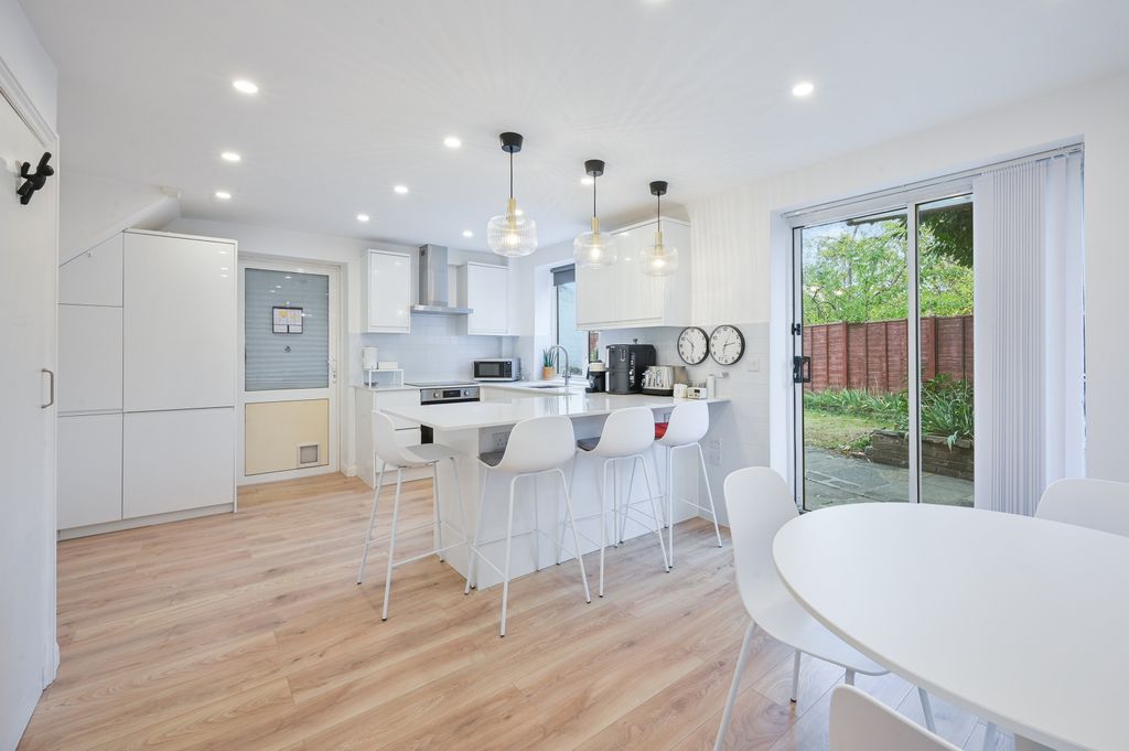 Property photo 3 of 15 Picture No. 06