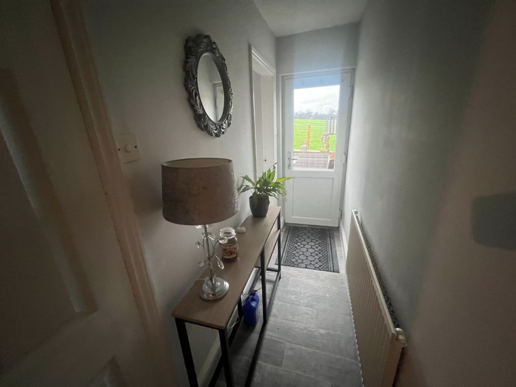 Property photo 3 of 9 4751422