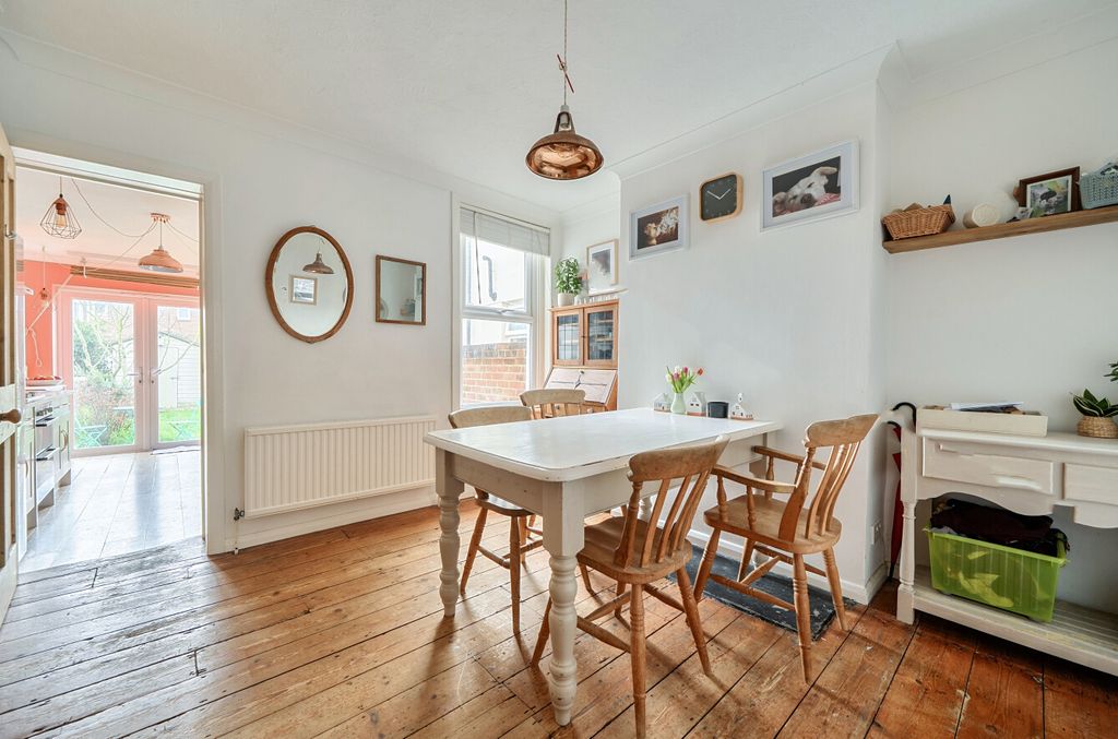Property photo 3 of 14 1424924-16-69Aed6...