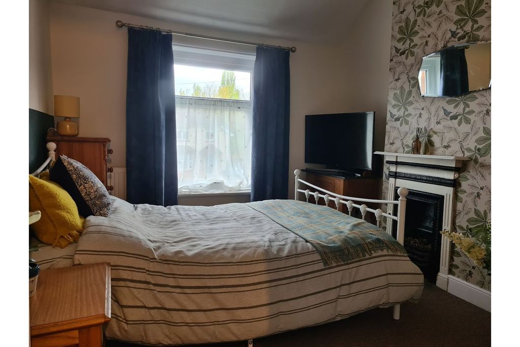 Property photo 3 of 4 Bedroom Two