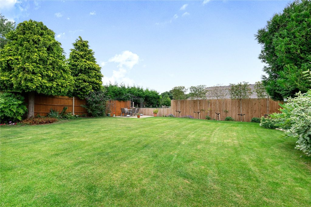 Property photo 2 of 15 Picture No. 20