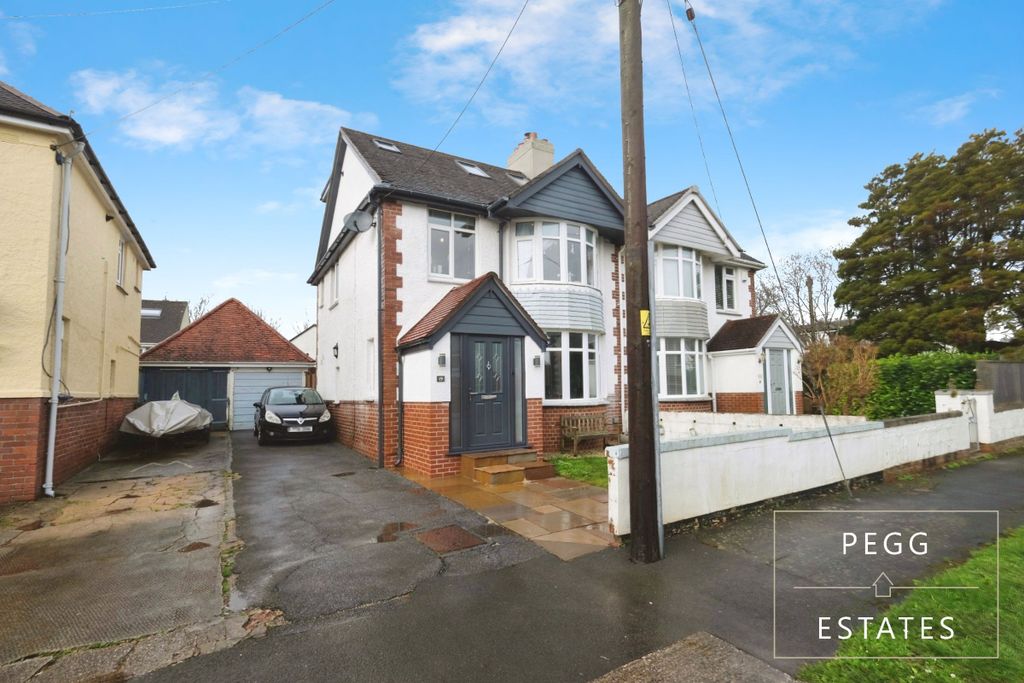 Property photo 1 of 35