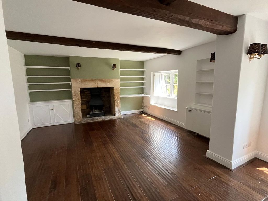 Property photo 3 of 27