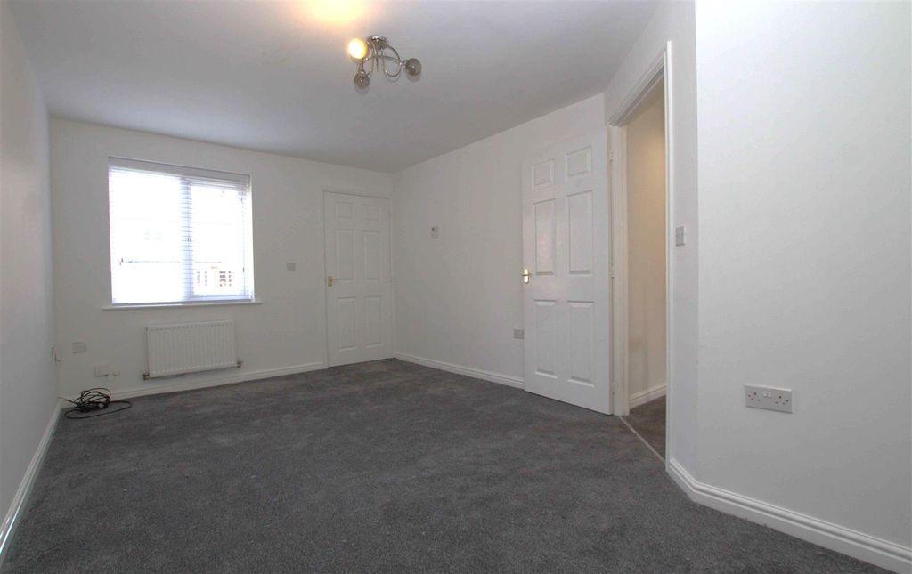 Property photo 2 of 10 Img_2549.Jpg