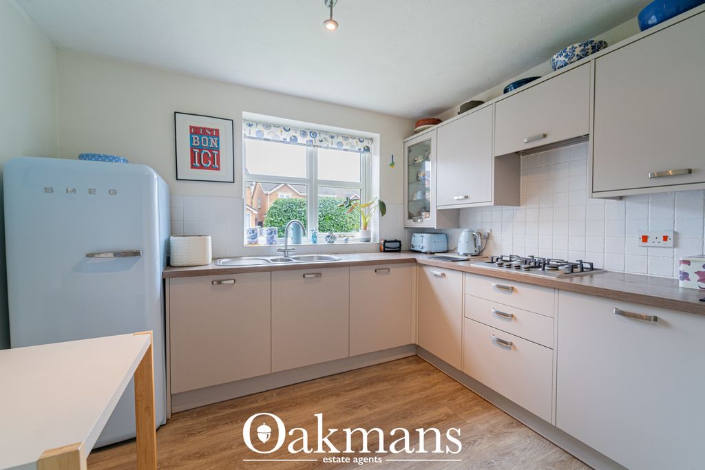 Property photo 2 of 18 Kitchen