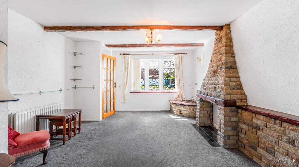 Property photo 3 of 19 5076536