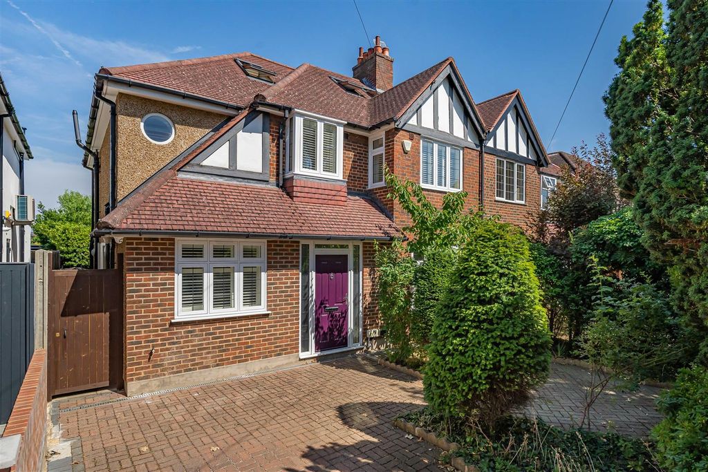 Property photo 1 of 37