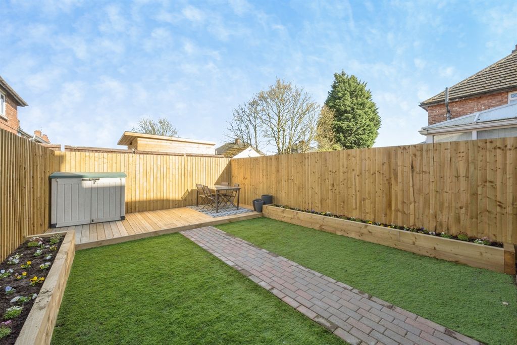 Property photo 2 of 14