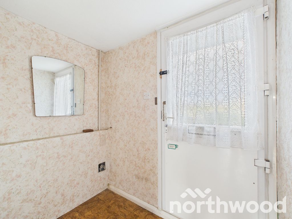 Property photo 2 of 25