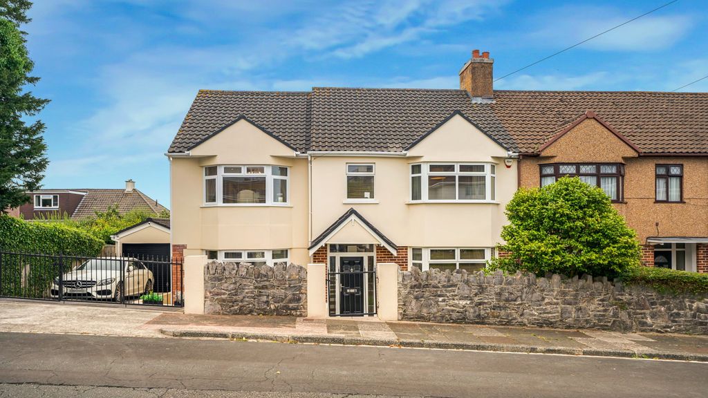 Property photo 1 of 21