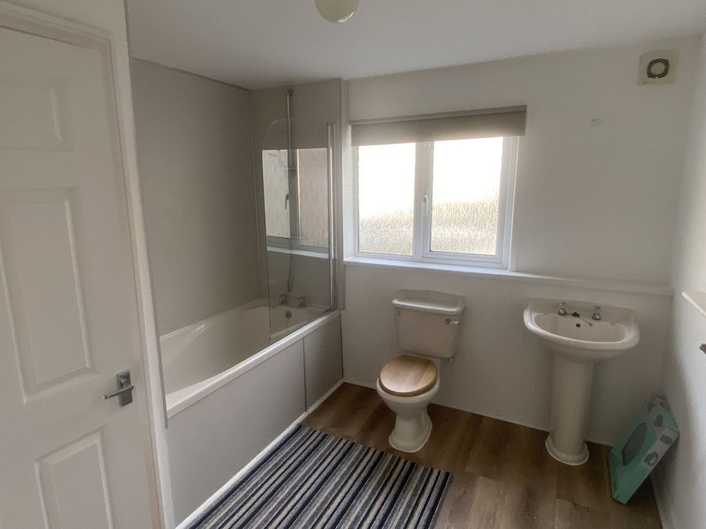 Additional image 8 of 3 bed flat for salePark Road, Dawlish EX7