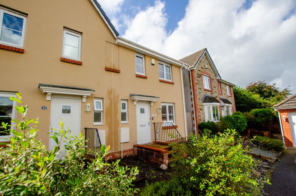 Property photo 1 of 13 26 Gilbert Road Tps Bodmin 01208 74182-22